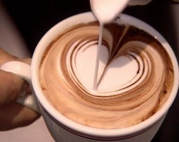 como-hacer-figuras-con-arte-latte