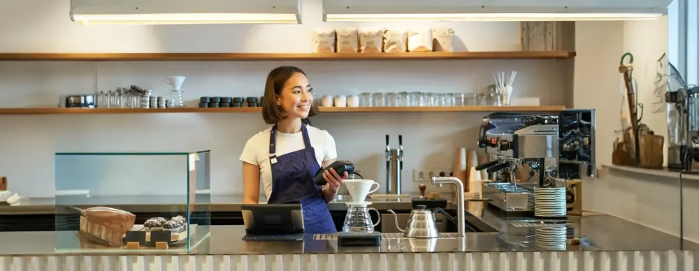 Cómo iniciar una cafetería con poco dinero